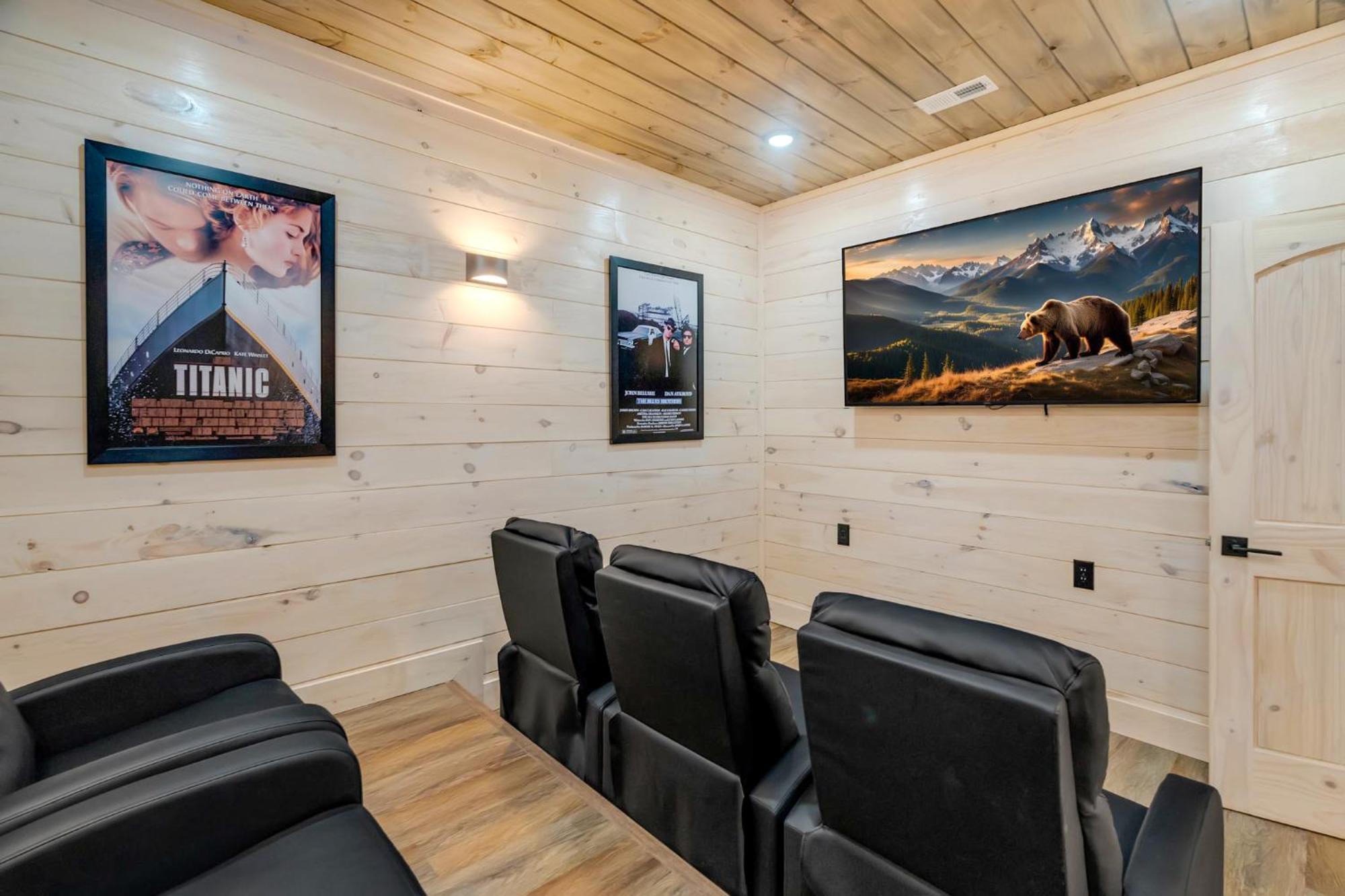 New Luxury Cabin With Indoor Pool, Hot Tub, & Theater Villa Pigeon Forge Ngoại thất bức ảnh